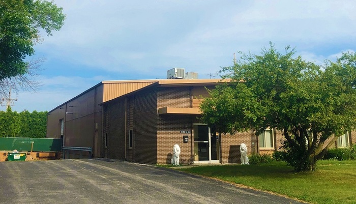 4386 - 8990 N 51