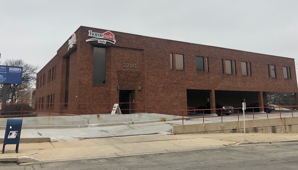 4437 -Mayfair Rd