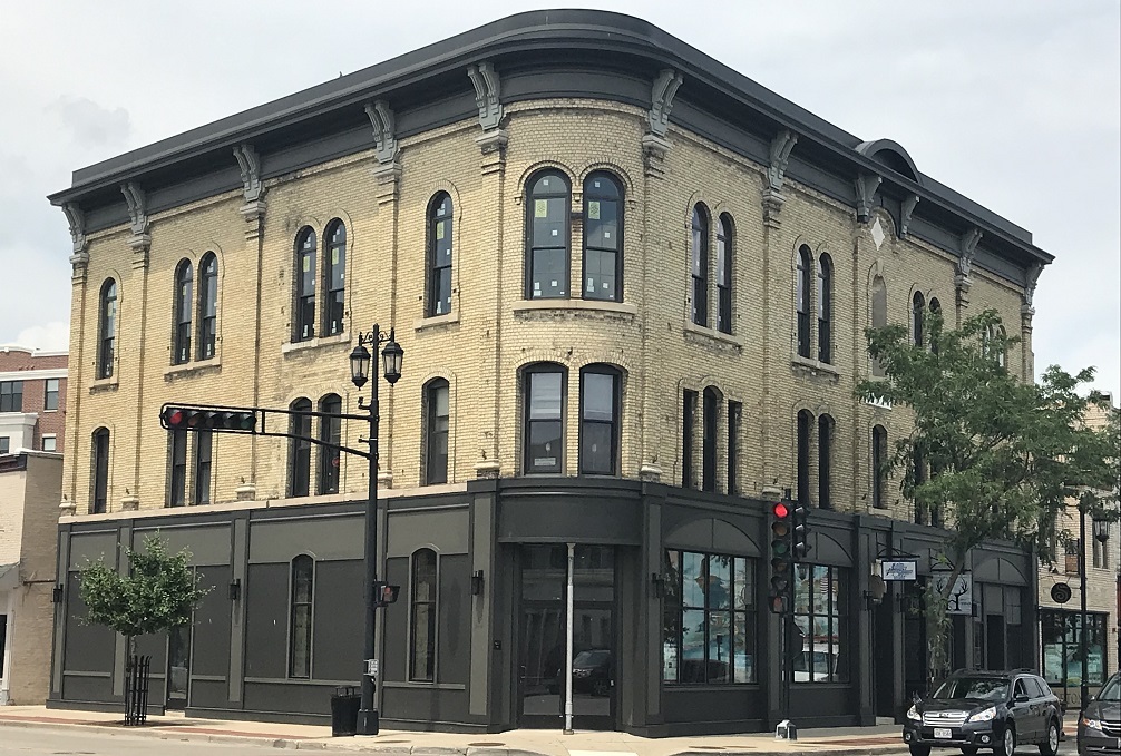 4451O - 100-108 N Main St