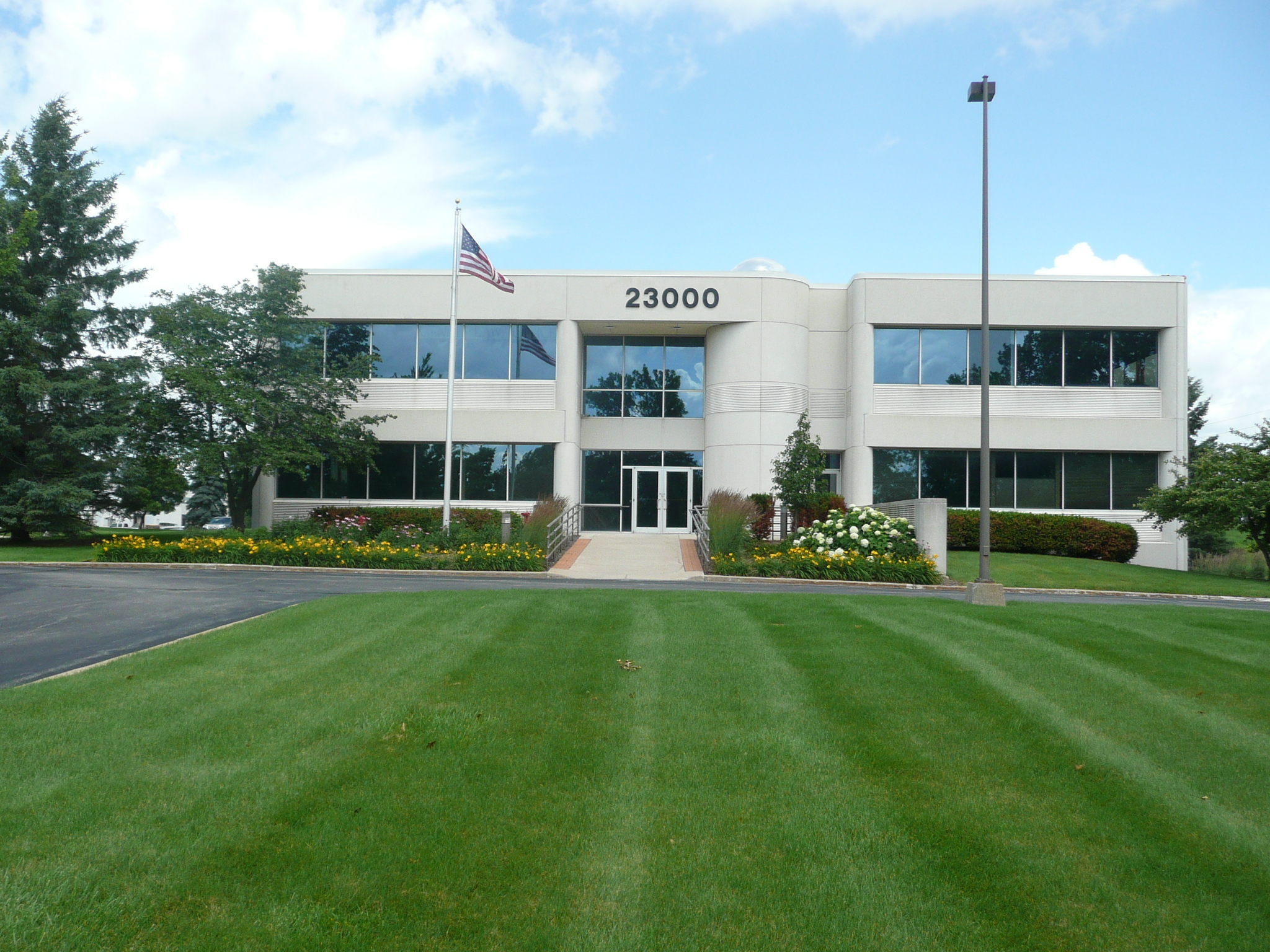 N28 W23000 Roundy Drive, Pewaukee, WI 53072