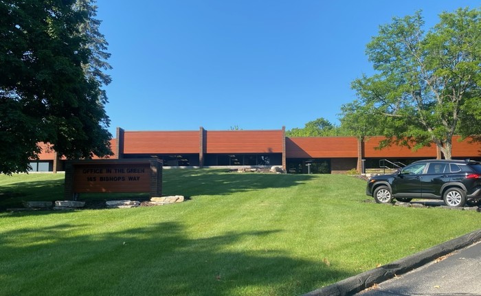 4554S- 165 Bishops Way, Brookfield